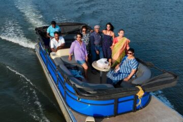 MANDOVI LOUNGE BOAT